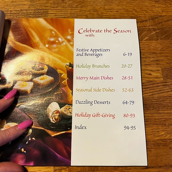Celebrate the Season: A Holiday Cookbook from Market Day (Softcover) 1998 - Picture 9 of 10